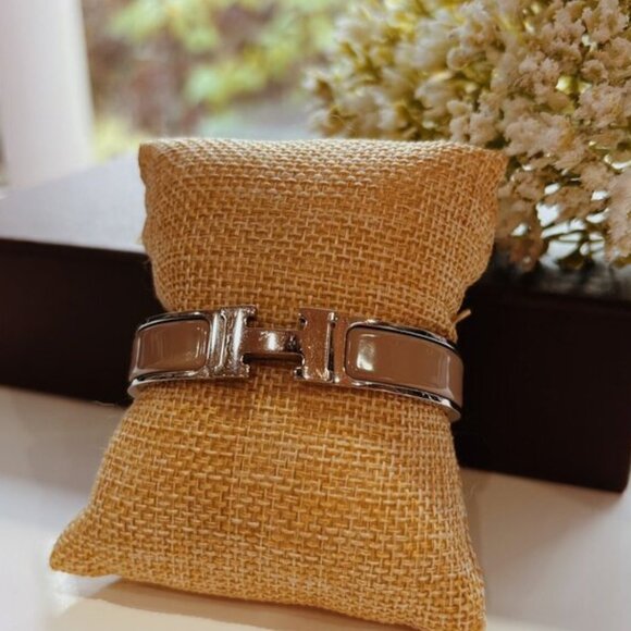 Hermes Clic HH Bangle Bracelet - Picture 1 of 5